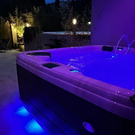 La De Charme Du Mas De La Fontaine De Jonquier Avec Privatif * Seguret